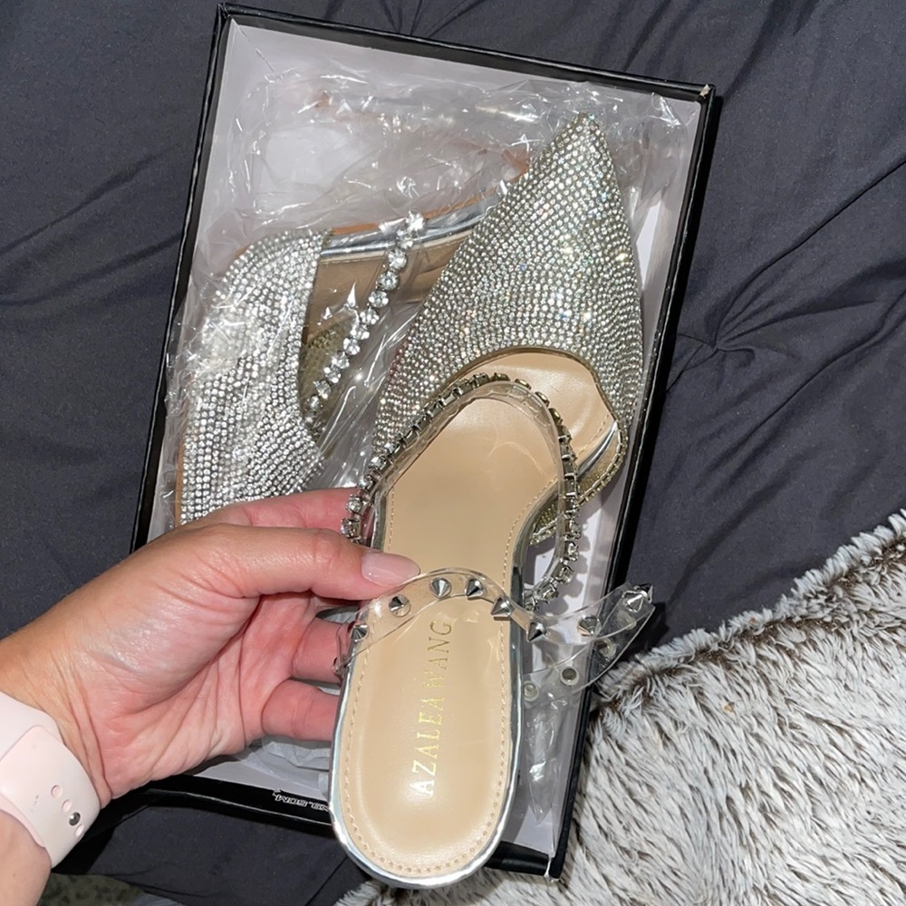 Dress shoes